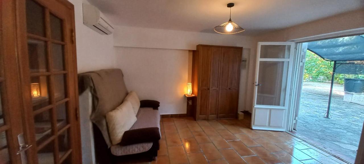 Appartement et sa grande terrasse en Rez de Jardin Saint Aygulf Buitenkant foto