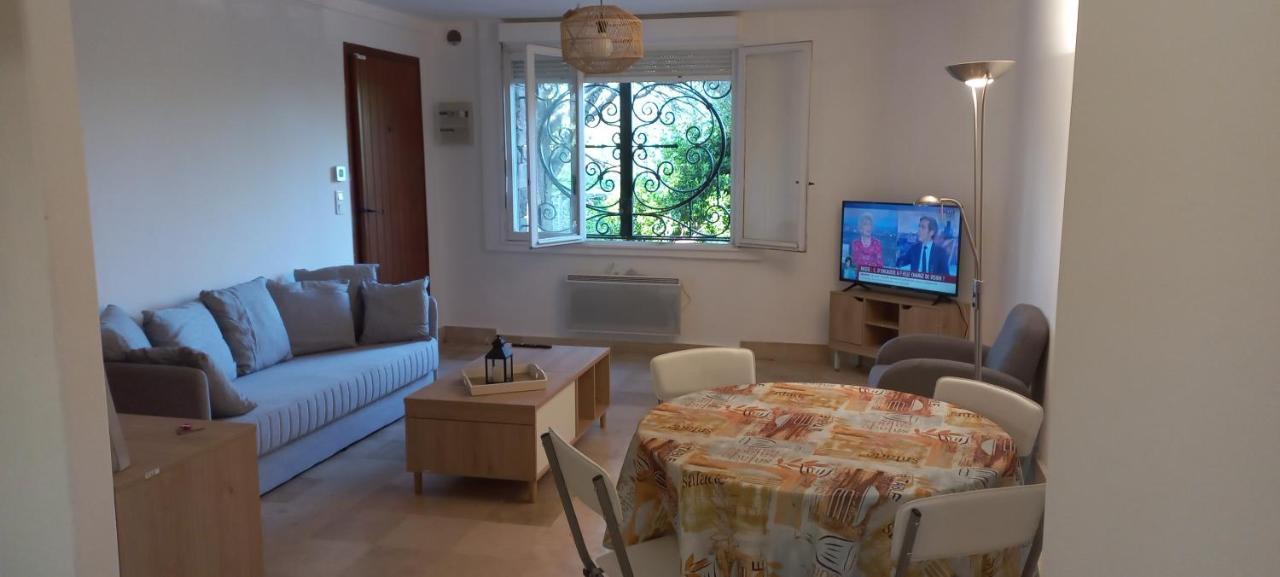 Appartement et sa grande terrasse en Rez de Jardin Saint Aygulf Buitenkant foto